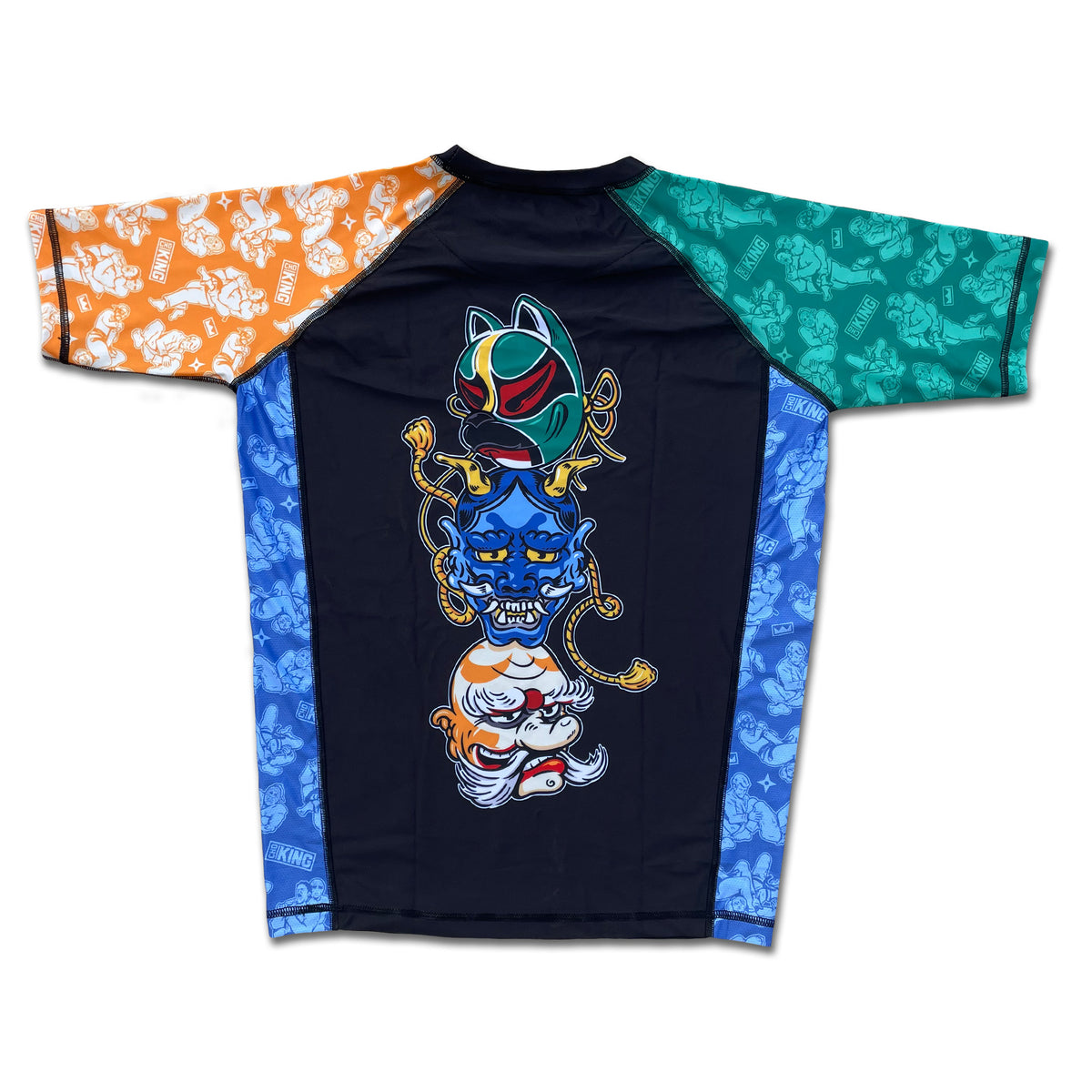 Três jiujiteiros Rashguard